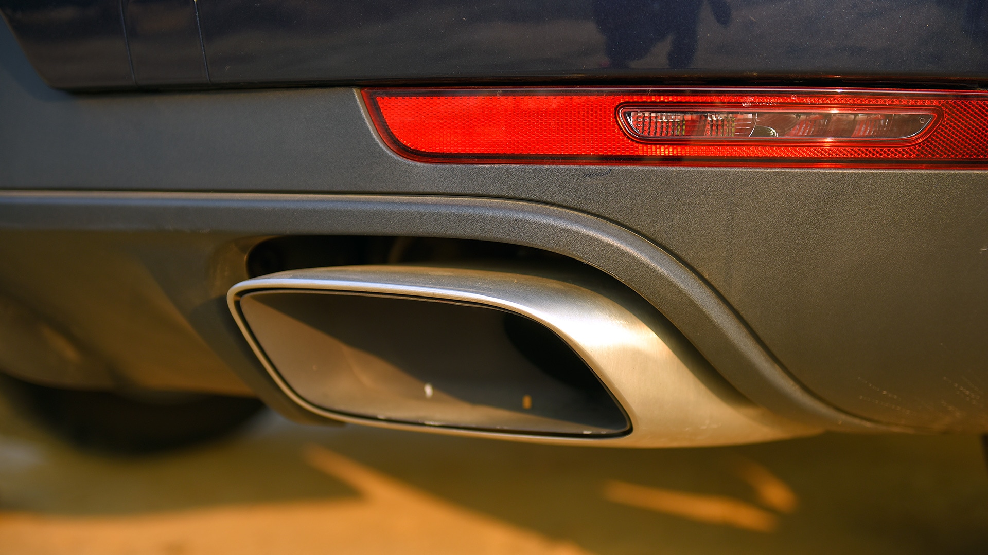 Porsche Macan 2016 R4 Exterior